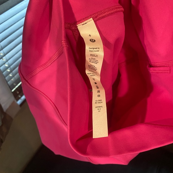 SOLD - Lululemon align 6 inch - Picture 3 of 3